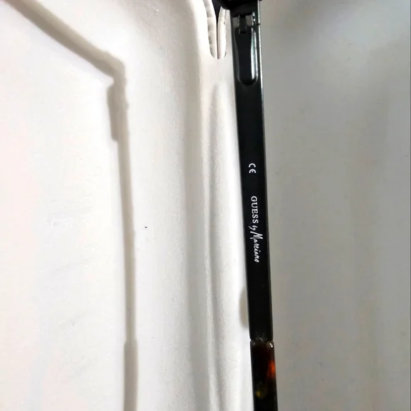 Guess Turtle Shell frames - Picture 4 of 7